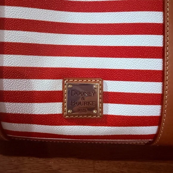 Dooney & Bourke Tote Bag - Picture 3 of 4